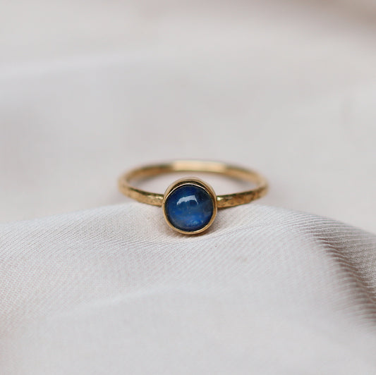 Lunafea Ring with Labradorite