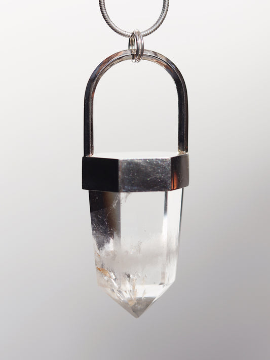 Damsha Necklace with Clear Quartz