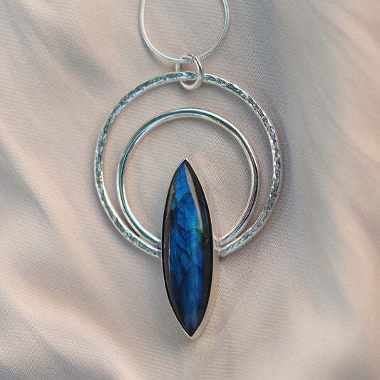 Mara Necklace with Labradorite