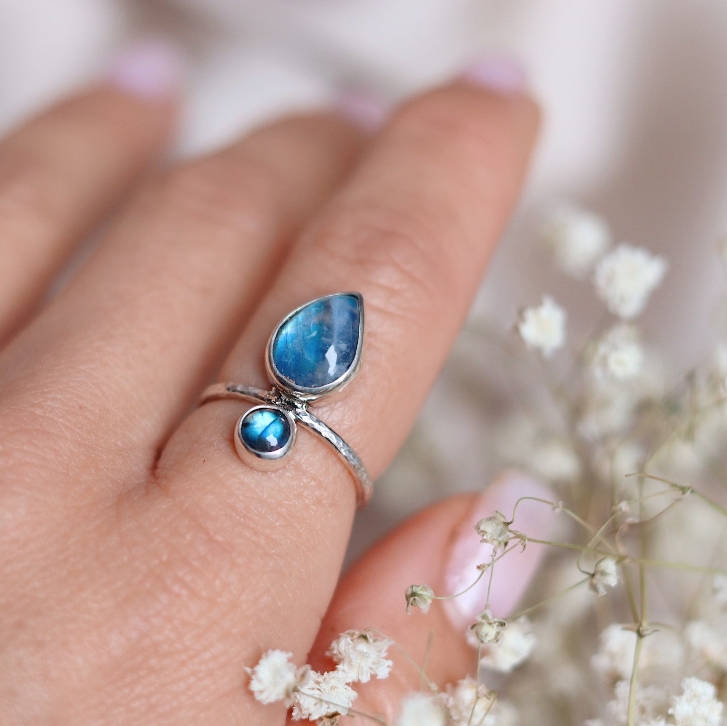 Isa Ring with Moonstone and Labradorite