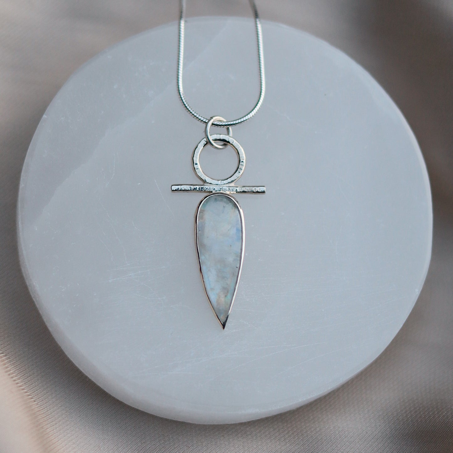 Isa Necklace with Moonstone