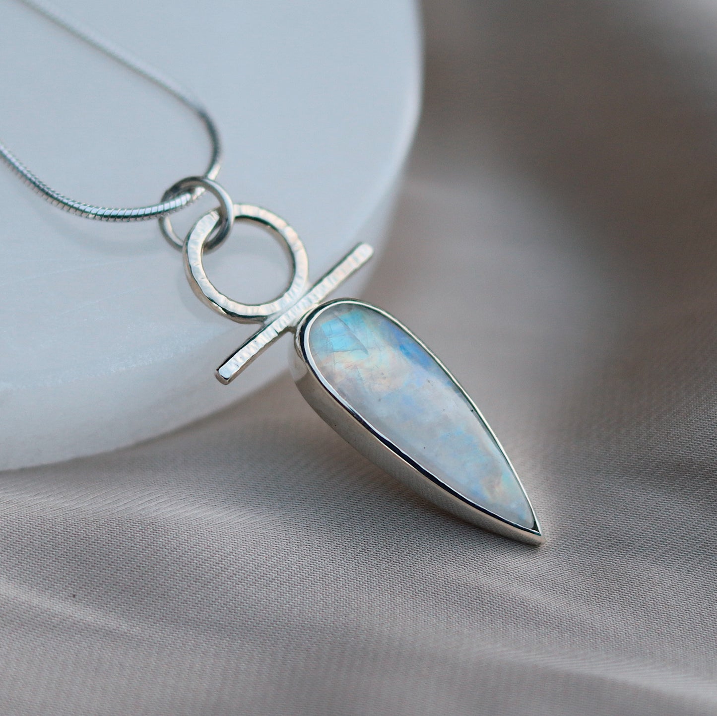 Isa Necklace with Moonstone