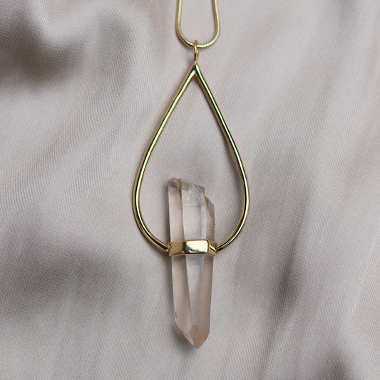 Juna Necklace with raw Clear Quartz